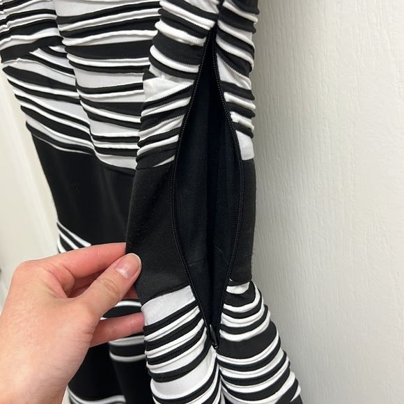 RW&Co Women's Black and White Striped Ruched Dress | Size XS - Picture 3 of 7